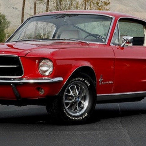Ford Mustang Candy apple red Code T